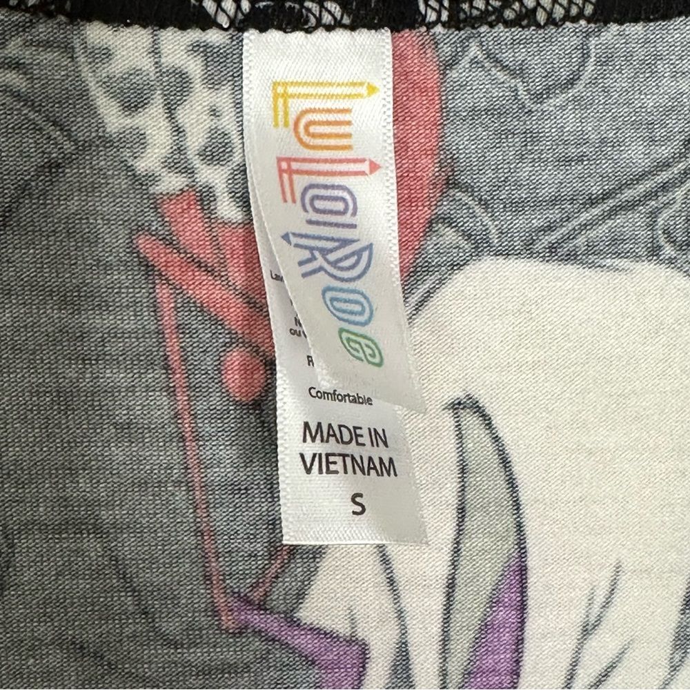 LuLaRoe x Disney 101 Dalmations Perfect T - Picture 4 of 5